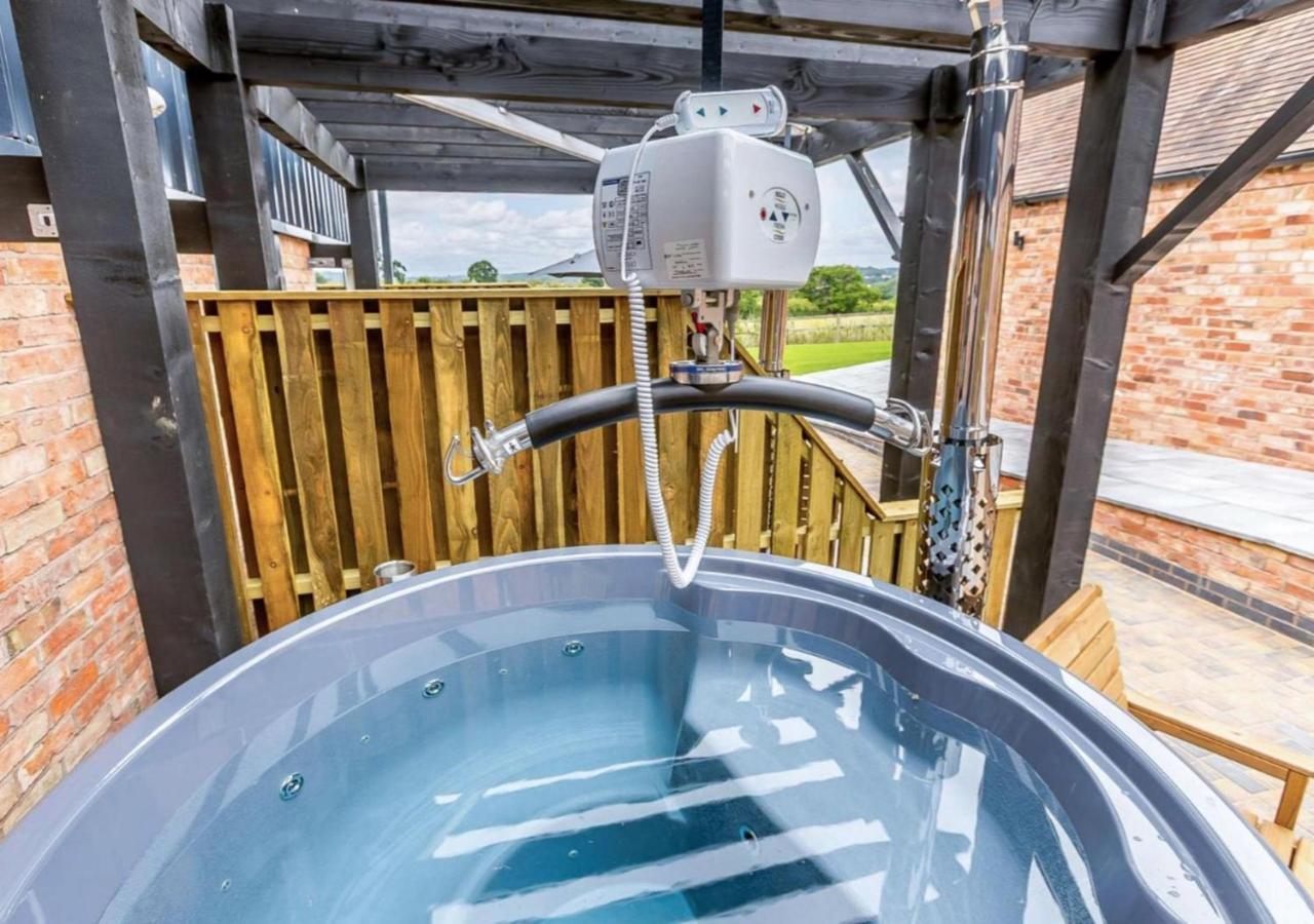 Fawn Cottage Disabled Adapted 3 Bedroom Hot Tub Coughton Bagian luar foto
