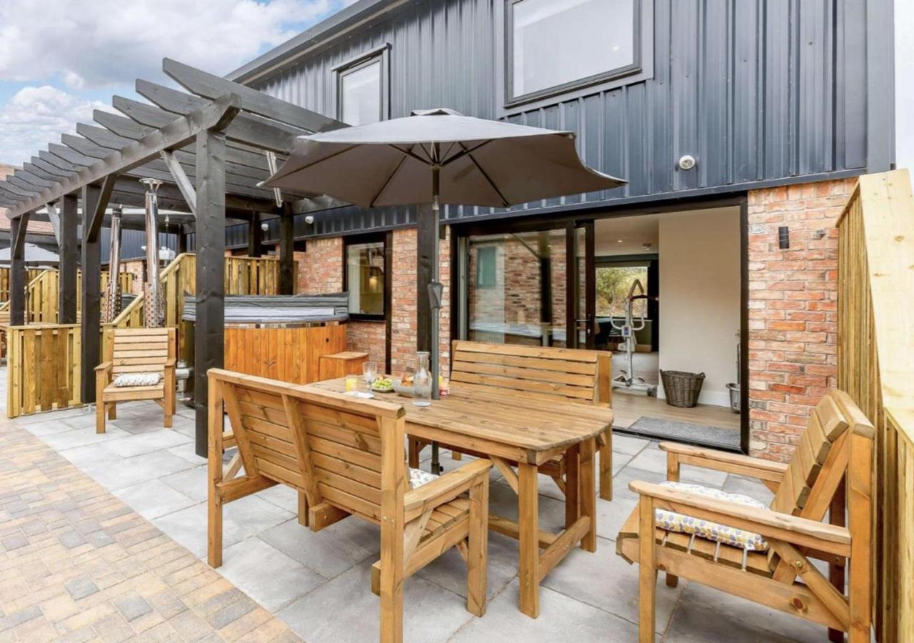 Fawn Cottage Disabled Adapted 3 Bedroom Hot Tub Coughton Bagian luar foto